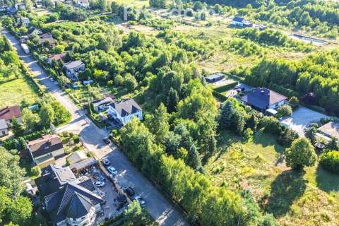 Słoneczna działka 996 m z mediami Stradom