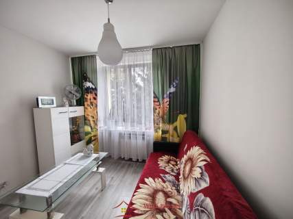 N. Huta 65m2,os. na Skarpie, pomieszkanie po remoncie