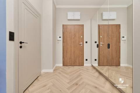 2 pokojowe mieszkanie z garażem ul Hallera, 36m2