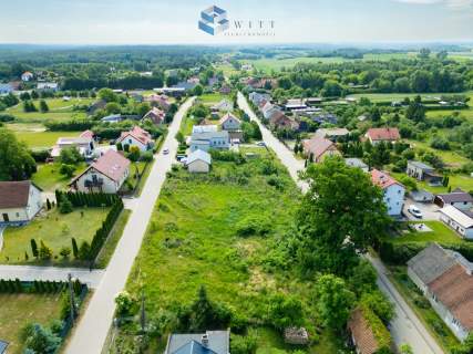 Idzbark-58 sekundy spaceru do Szkoły i Przedszkola
