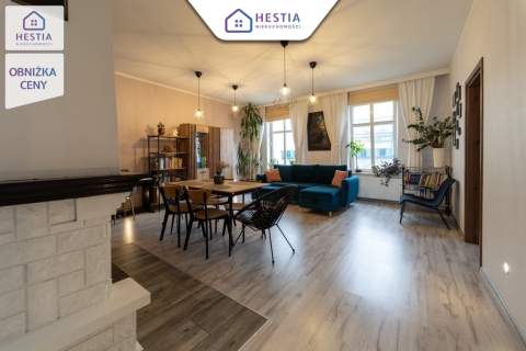 Mieszkanie na 1 pietrze w ścisłym centrum miasta.