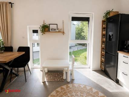 Z garażem podziemnymi komórką Wyposażone Balkon Garderoba Narożne