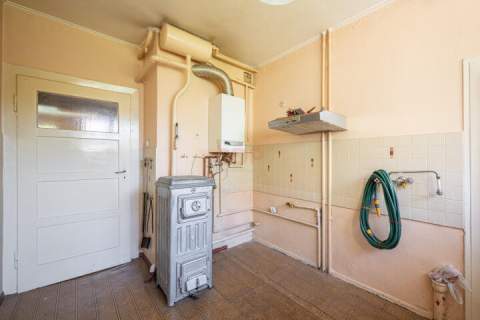 4 pokoje Osobna kuchnia Balkon