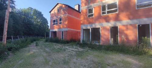 Segment Skrajny Szamocin, Las , 5 pok. , 150 m2, garaż .