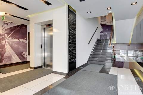 Apartament zaadoptowany na kancelarię w Transatlan