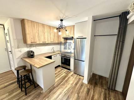 2 pokoje Osobna kuchnia Balkon Piwnica