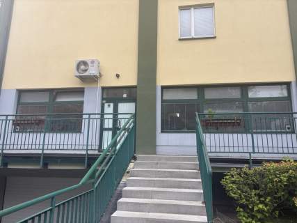 156m2 lokal na wynajem, Fasolowa 13, Włochy