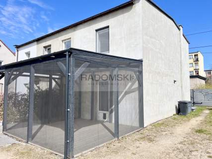 Słoneczny dom w centrum Rumi blisko SKM