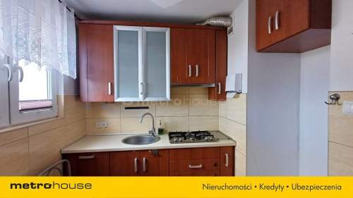 Na sprzedaż 3 pokoje, balkon i piwnica - Debrzno.