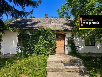 Siedlisko w Potoku 3,78 ha z domkiem wokół lasów