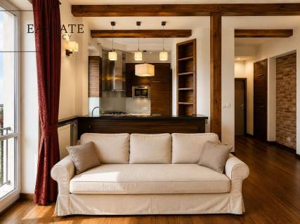 Mokotowska 60m kamienica wys. 3,2 m balkon