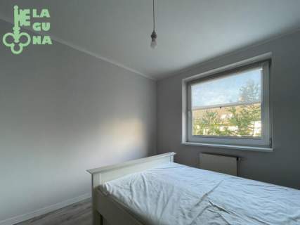 Gdynia Dąbrowa, 56m2, trzy pokoje, balkon, garaż, pierwsze piętro