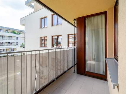 3 pokoje 77,05 m loggia garaż Piltza