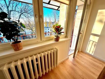 Hipoteczna-przestronne dwa pokoje, balkon, parking