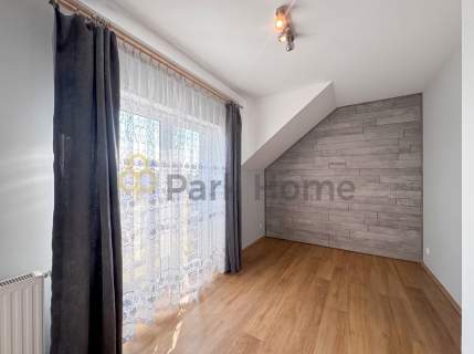 Skrajny szereg ogród 82 m2 fotowoltaika