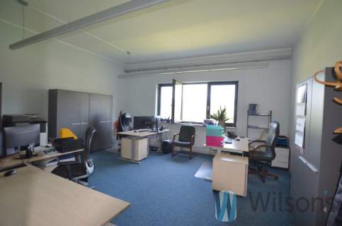 BIURO/USŁUGI 434 m2 DUŻY PARKING S7