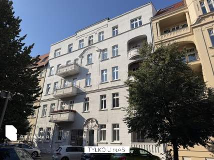 Odnowiona kawalerka cieplik loggia piwnica