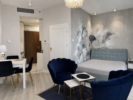 Studio Premium Bliska Wola Tower Widok na Warszawę