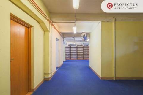 Magazyn 640 m2 Biuro Rampa Winda 2t Gdańsk Oliwa