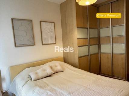 3- pokojowy apartament z balkonem w Centrum.