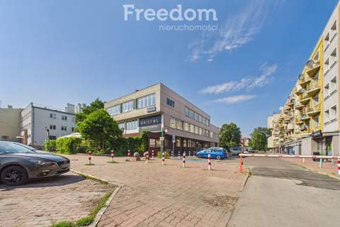 Lokal 18 m w centrum, do własnej aranżacji
