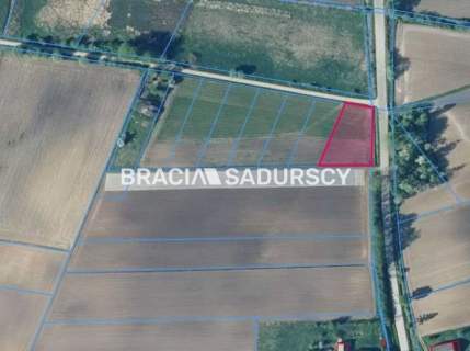 Działka w całości budowlana o pow. 1464 m2