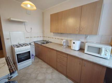 Mieszkanie 55 m2, 3 pokoje, balkon - centrum miasta, ul. Długosza