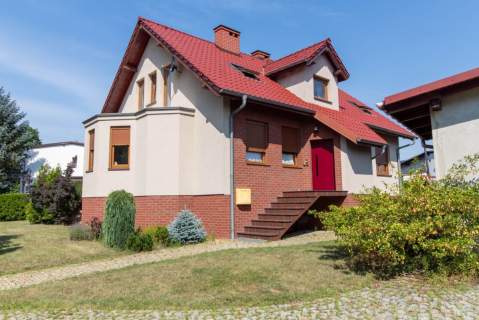 Wyjątkowy, przestronny dom w rejonie Droniowiczek