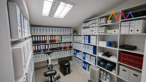 Lokal Handlowo-Usługowy Jaroty centrum osiedla