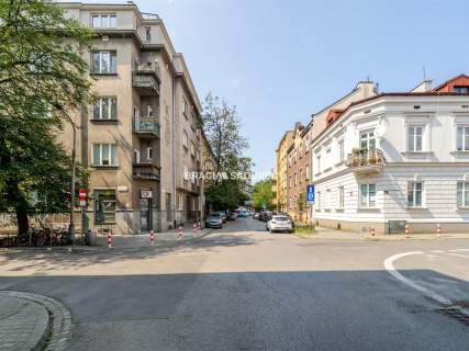 3 POKOJE SALWATOR FILARECKA KAMIENICA PIWNICA