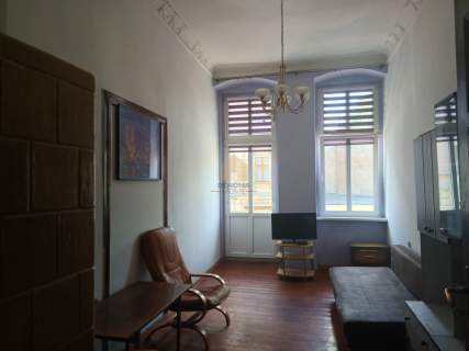 Przestronne 4 pokoje w kamienicy w Centrum