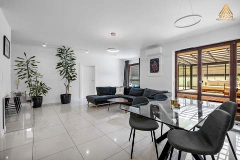 Jasny Apartament 77 m2 - 2 pok - Taras 65m2 - Wola