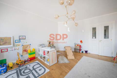 3 pokoje 112 m2 Kamienica Ponadczasowa elegancja
