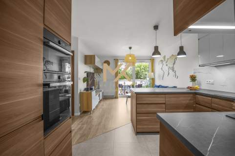 Wyjątkowy apartament z balkonem / Legnicka