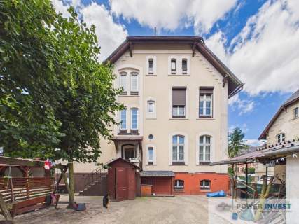 Historyczna willa, narożna działka Wrocławska 13