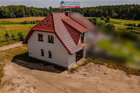 DOM W ZABUDOWIE BLIŹNIACZEJ, MIĘDZYBŁOCIE