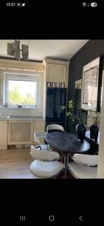Apartament w zieleni nad rzeką w centrum Rumi