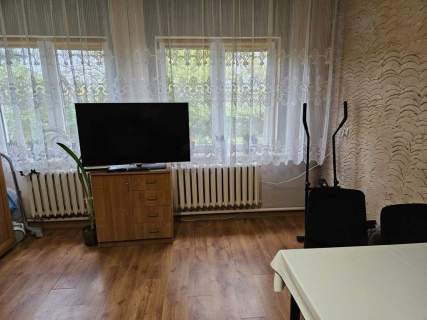 Sprzedaż z wolnej ręki - udział 1/2