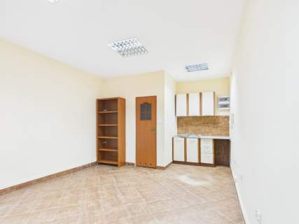 Biuro z Nową Halą 113 m Najmu