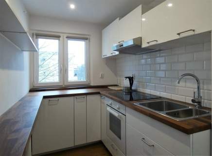 Pabianicka 74/76, Górna, 2 pokoje, balkon