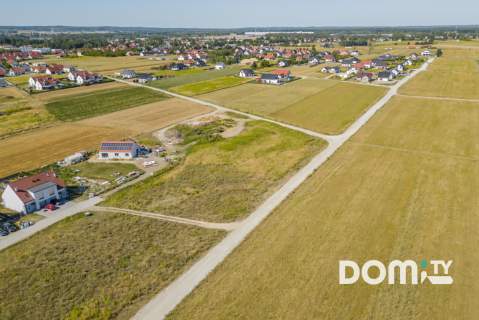Duża działka narożna, komunikacja, kanalizacja