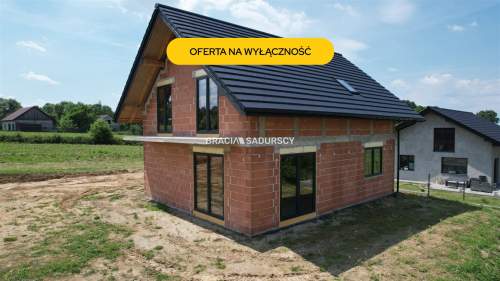 Dom w Brzezince, gm Brzeźnica