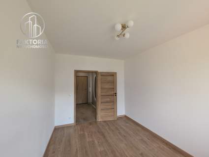 3 POKOJE 63,75 m BALKON 12,37 m I PIĘTRO 