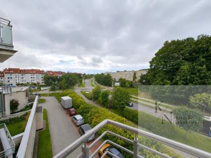 69,85 m2, 2 miejsca w hali garażowej duża piwnica Gdynia D