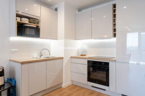 2 pokoje balkon tramwaj centrum miasta