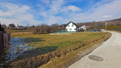 Działka z widokiem na Bramę Bolechowicką