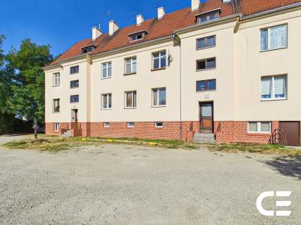 Partynice 2 pokoje ogród 80 m parking