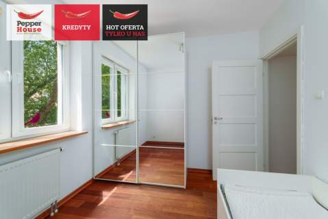 Kameralne osiedle z 2006 r. 3 pokoje Balkon