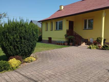 Dom z działką 16 ar część rekreacyjna i ogródek
