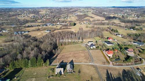 4 działek budowlanych od 11ar do 12,5ar